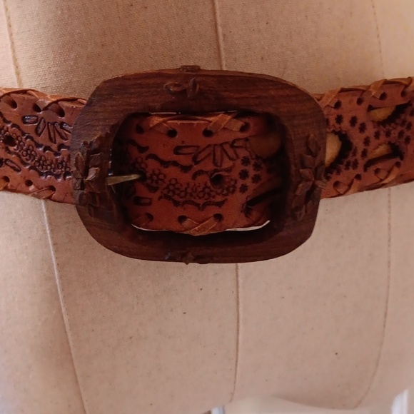 Vintage leather belt wooden buckle made in Mexico